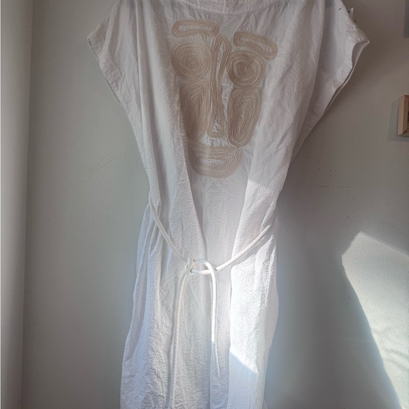 ALPHA60 Cream Textured Dress with Abstract Design - Picture 1 of 5